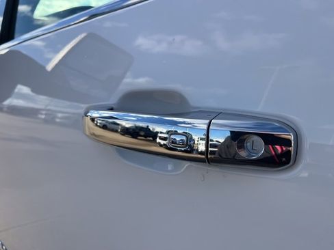 Used 2024 GMC Sierra 3500 Denali image 60