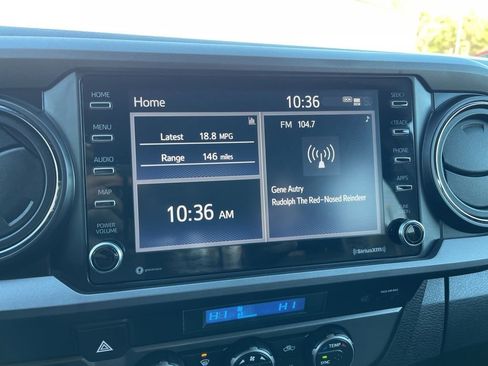 Certified 2022 Toyota Tacoma TRD Off-Road w/ Technology Package image 10