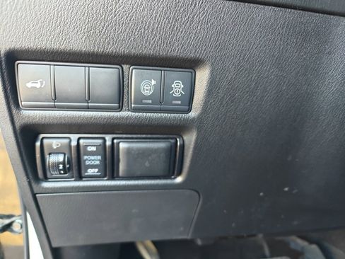 Used 2019 Nissan Armada SL w/ Premium Package image 30