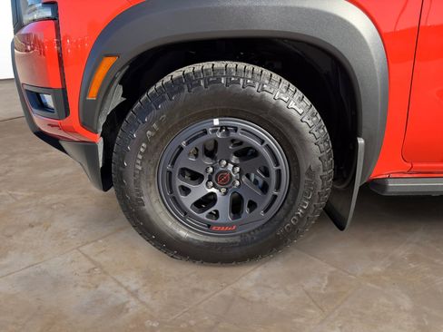 Used 2025 Nissan Frontier Pro-X image 26