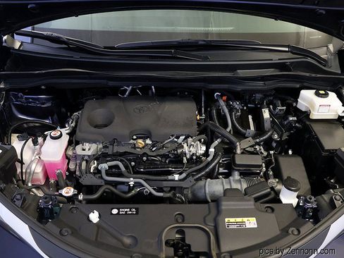 Used 2022 Toyota Sienna XLE FWD image 34
