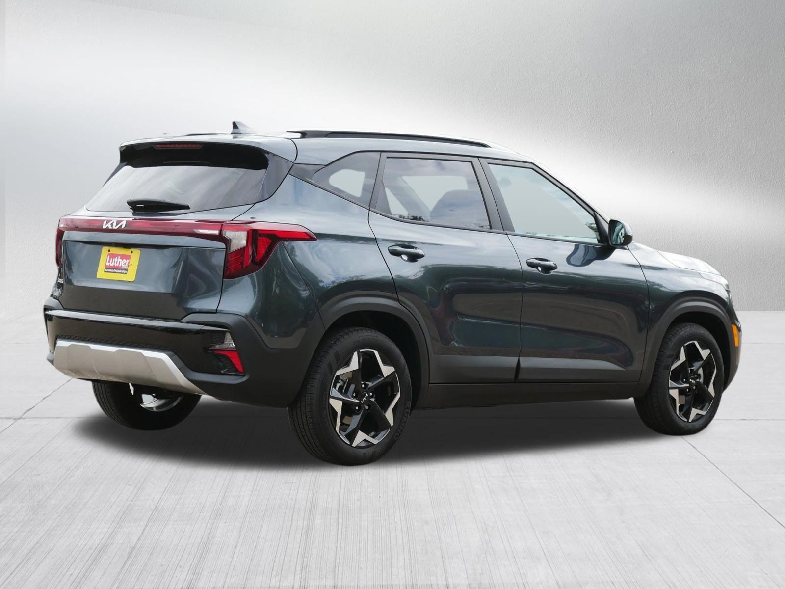 Certified 2025 Kia Seltos S FWD image 7