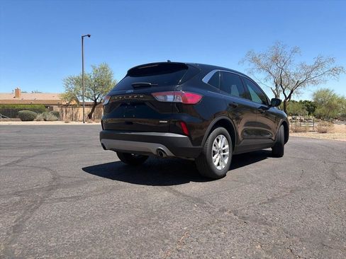 Used 2020 Ford Escape SE FWD image 4
