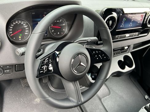 New 2025 Mercedes-Benz Sprinter 2500 image 14