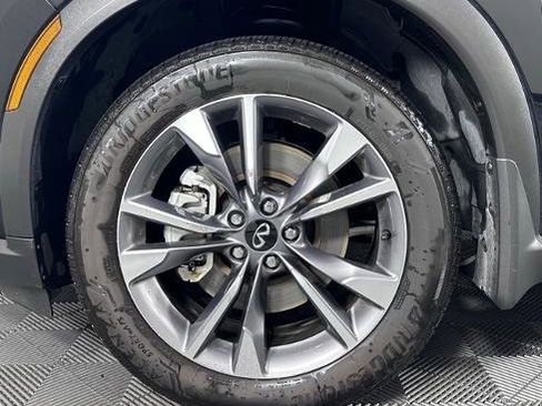 Certified 2025 INFINITI QX60 Luxe image 12