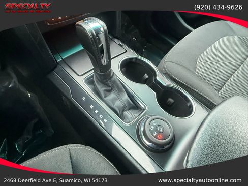 Used 2016 Ford Explorer XLT image 28