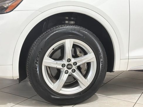 Used 2023 Audi Q5 2.0T Premium w/ Convenience Package image 15