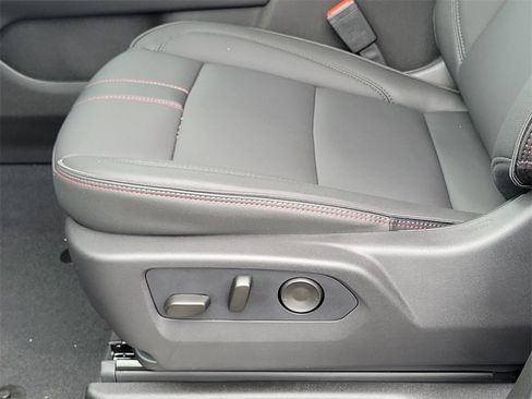 New 2026 Chevrolet Suburban RST image 15