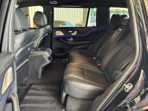 Used 2023 Mercedes-Benz Maybach GLS 600 4MATIC image 31