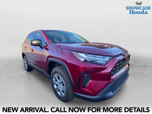 Used 2023 Toyota RAV4 LE FWD image 6