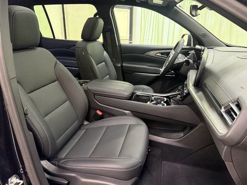 Certified 2024 Chevrolet Traverse LT w/ Enhanced Driving Package image 26