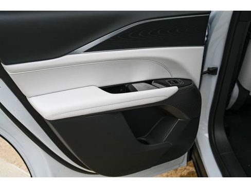 New 2026 Cadillac Lyriq Luxury image 11