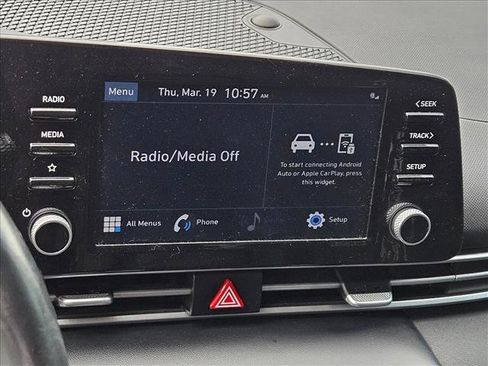 Used 2021 Hyundai Elantra SEL w/ Convenience Package FWD image 10
