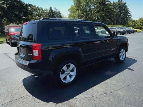 Used 2012 Jeep Patriot Limited AWD/4WD image 8