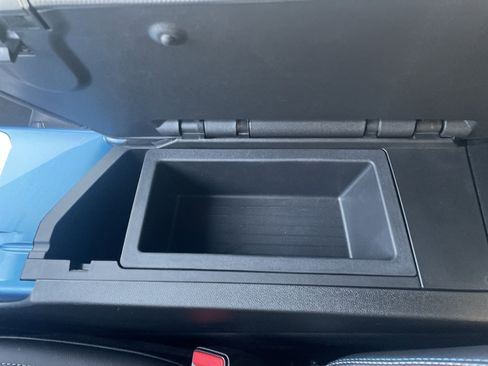 Used 2025 Chevrolet Equinox EV LT w/ Convenience Package image 30