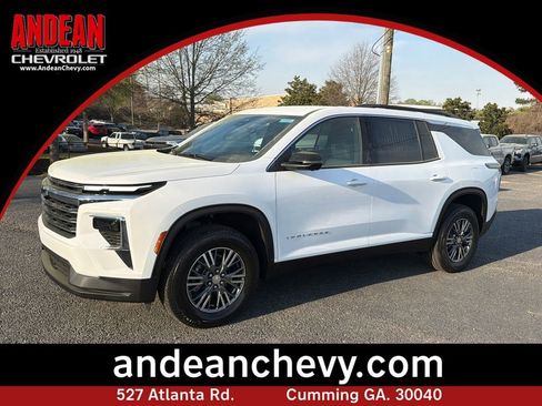 New 2026 Chevrolet Traverse LT w/ Driver Confidence Package image 1