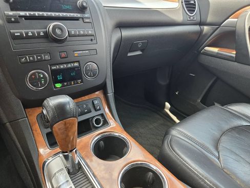 Used 2009 Buick Enclave CXL w/ Driver Confidence Package AWD/4WD image 14