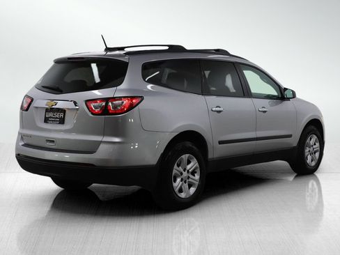 Used 2017 Chevrolet Traverse LS image 5