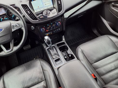 Used 2018 Ford Escape Titanium w/ Ford Safe & Smart Package image 11