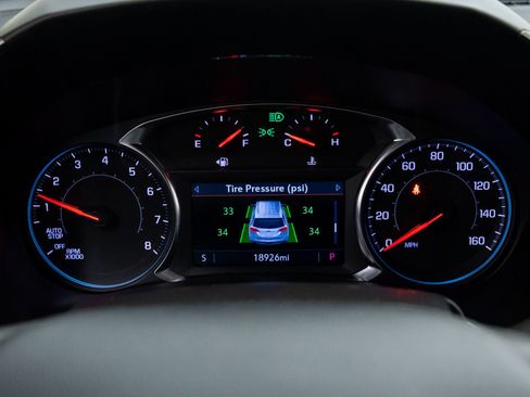 Used 2024 Chevrolet Equinox RS image 18