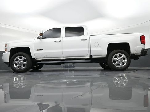 Used 2018 Chevrolet Silverado 2500 LTZ w/ Duramax Plus Package image 24