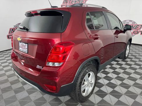 Used 2022 Chevrolet Trax LT w/ Driver Confidence Package image 27