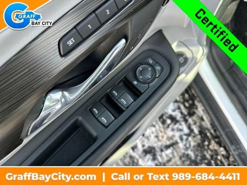 Certified 2023 GMC Terrain SLT image 11