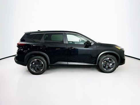 Used 2025 Nissan Rogue SV image 10