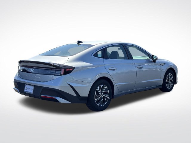 New 2026 Hyundai Sonata Blue FWD image 13