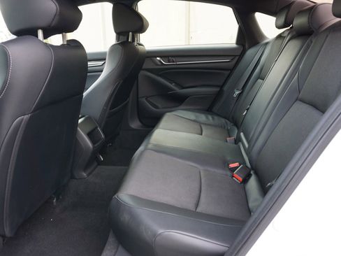 Used 2018 Honda Accord Sport image 23