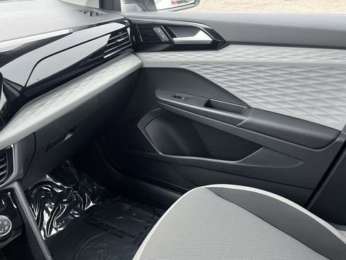 Used 2023 Volkswagen Taos S image 32