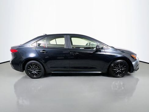 Used 2020 Toyota Corolla LE w/ Carpet Mat Package (TMS) image 3