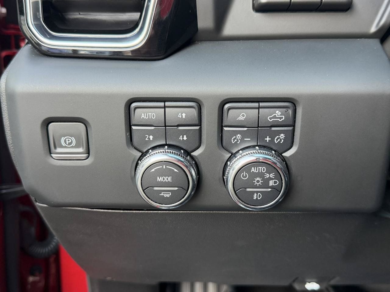 Used 2024 GMC Sierra 1500 Denali w/ Denali Reserve Package AWD/4WD image 29