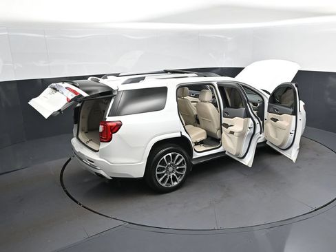 Used 2021 GMC Acadia Denali w/ Denali Technology Package FWD image 49