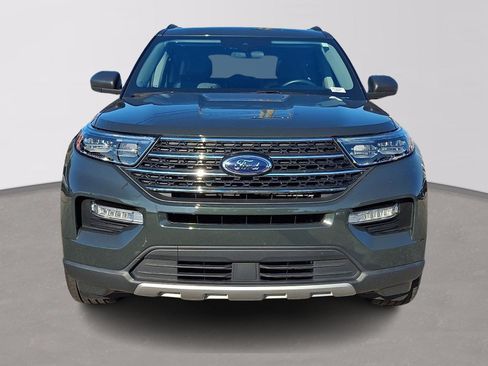 Certified 2023 Ford Explorer XLT w/ Equipment Group 202A AWD/4WD image 2