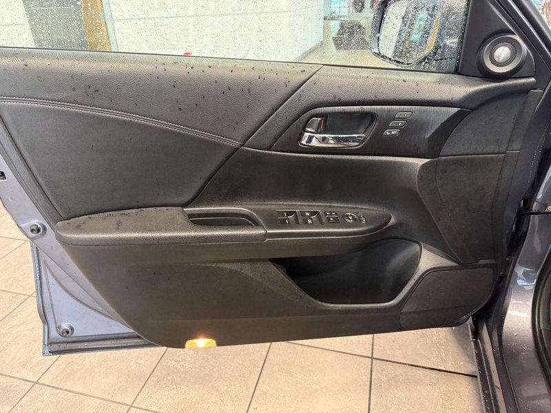 Used 2013 Honda Accord EX-L image 18