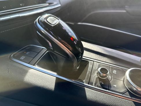 Used 2021 Cadillac Escalade ESV Luxury image 24