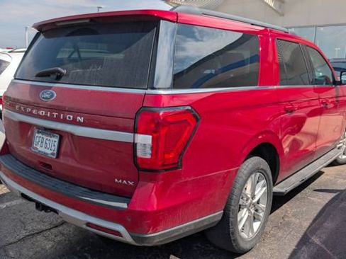 Used 2022 Ford Expedition Max XLT AWD/4WD image 2