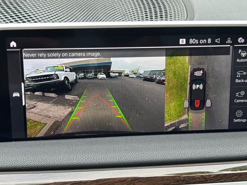 Used 2020 BMW 740i image 18