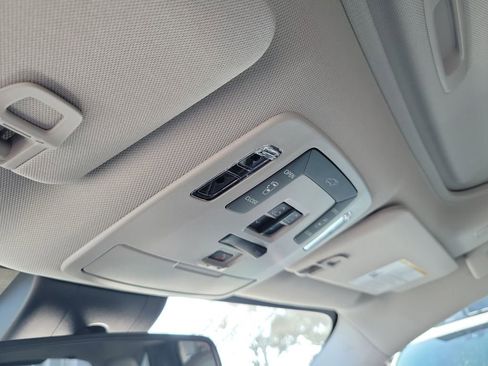 New 2026 Toyota Sienna XLE image 30