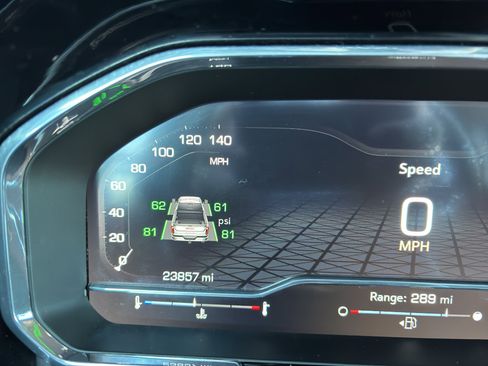 Used 2024 GMC Sierra 3500 SLE w/ SLE Convenience Package image 17