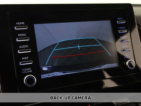 Used 2024 Toyota Camry SE image 4