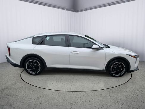Used 2025 Kia K4 EX FWD image 2