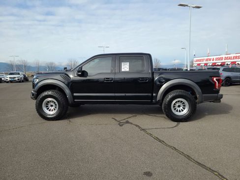 Used 2017 Ford F150 Raptor w/ Equipment Group 802A Luxury image 11