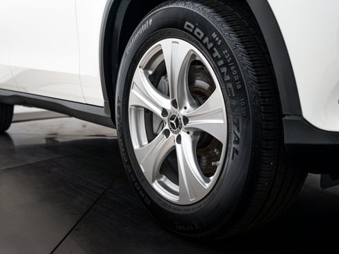 Used 2017 Mercedes-Benz GLC 300 4MATIC image 22