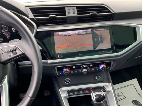 Used 2023 Audi Q3 2.0T Premium Plus w/ Premium Plus Package image 6