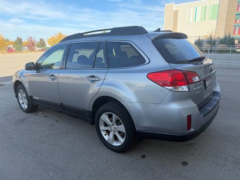 Used 2011 Subaru Outback 3.6R Limited image 7