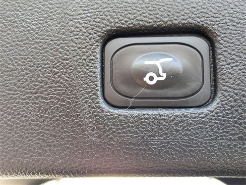 Certified 2024 Ford Edge SEL w/ Convenience Package image 34