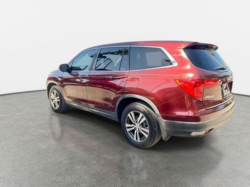 Used 2018 Honda Pilot EX image 6