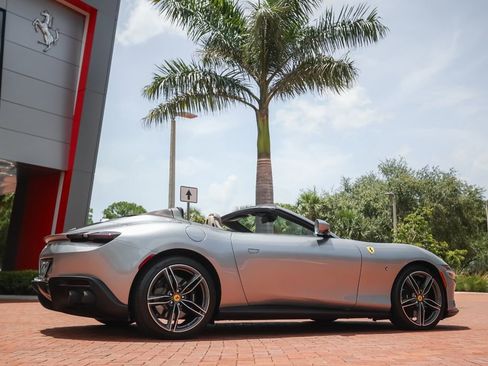 Certified 2024 Ferrari Roma Spider RWD image 25